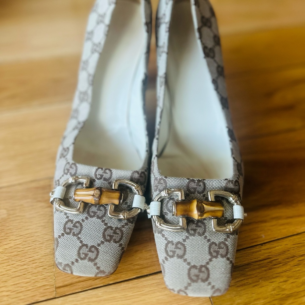 Gucci GG Monogram Canvas Pumps Heels: Size 41